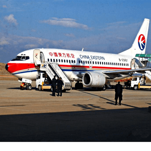 银川机场货运航空快运业稳步发展的原因是什么？